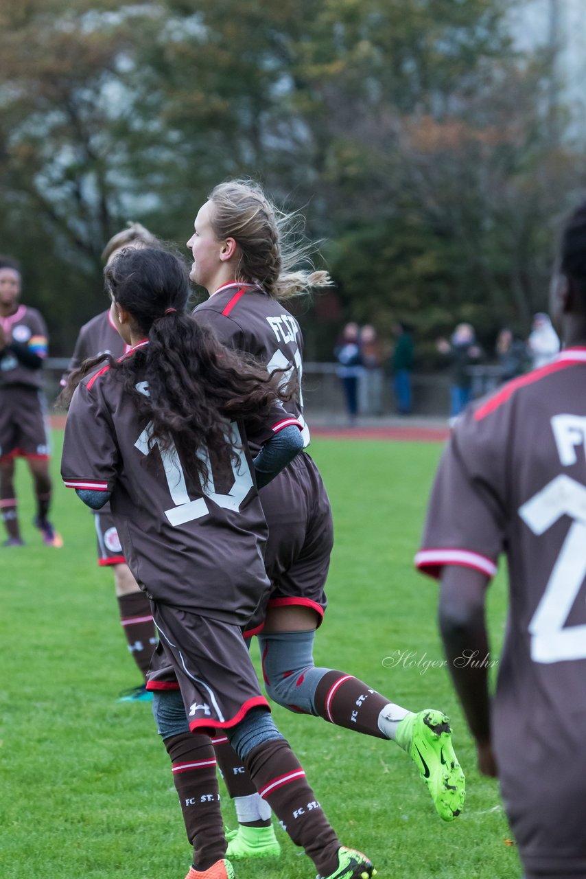 Bild 125 - C-Juniorinnen Halstenbek-Rellingen - St.Pauli : Ergebnis: 0:5